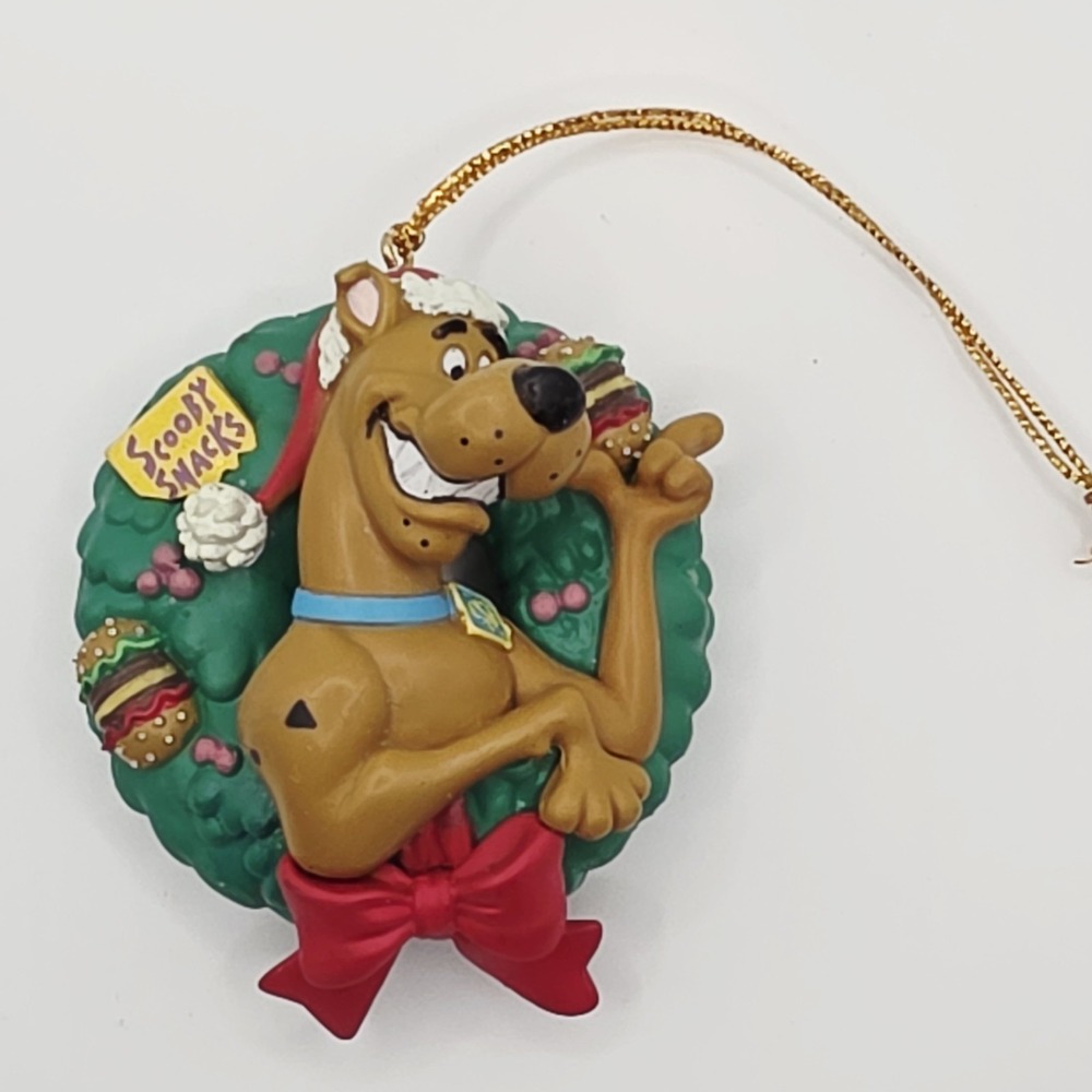 Vintage Scooby Doo Christmas Ornament Wreath Scooby Snacks Hanna Barbera 1998